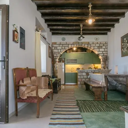 Komia Sea View Traditional Villa Exterior photo